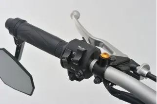 MIRROR PLUG BOLT GD RIGHT