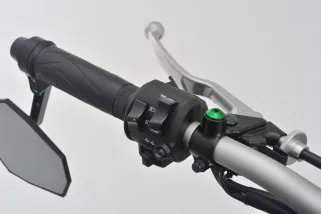 MIRROR PLUG BOLT GN RIGHT