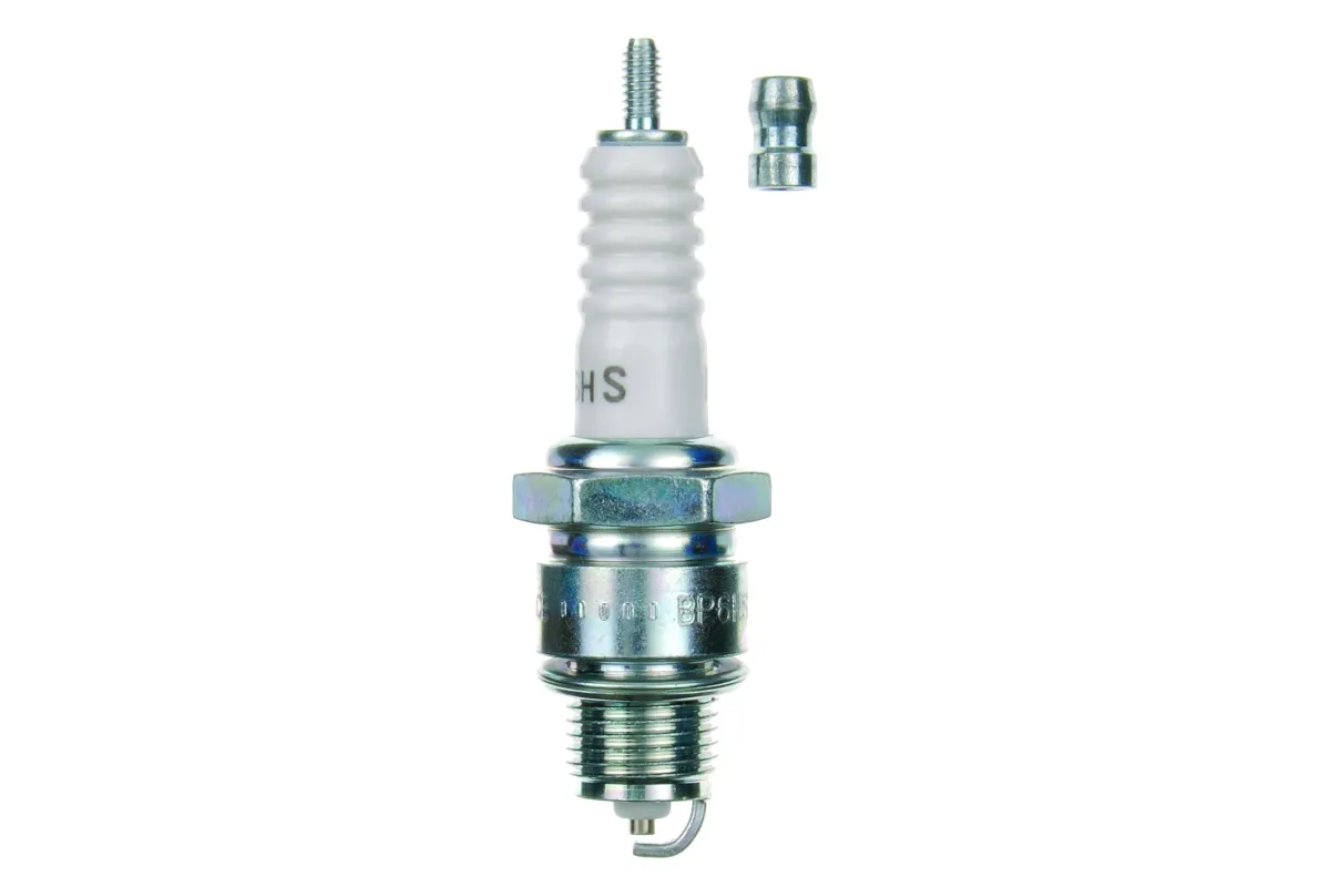 SPARK PLUG NGK BP6HS