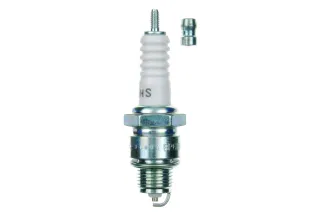 SPARK PLUG NGK BP6HS