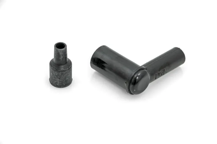 SPARK PLUG CAP L05EL