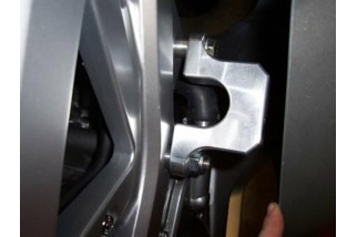 Tampons de protection R&G RACING Classic (axe de bras oscillant) noir Suzuki SV650S carénée