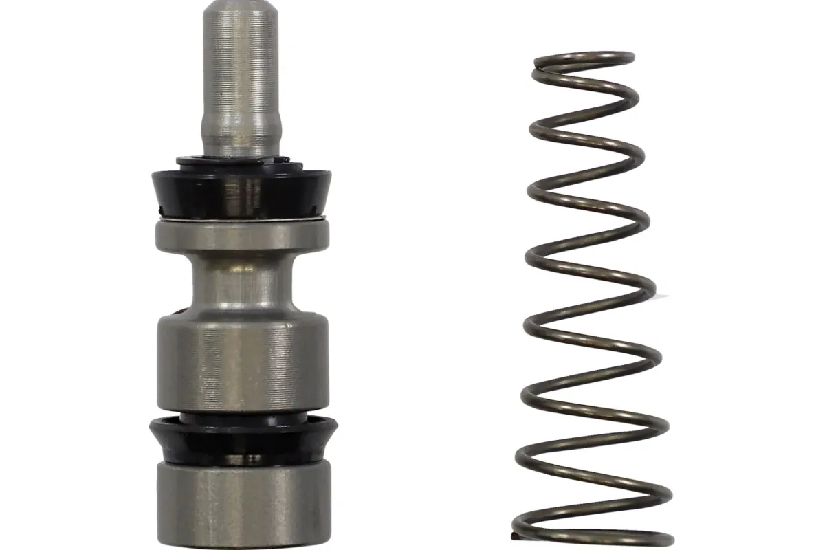 REBUILD KIT MC REAR 08-22