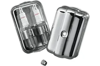 PLUG HOLDER CHROME F/H-D