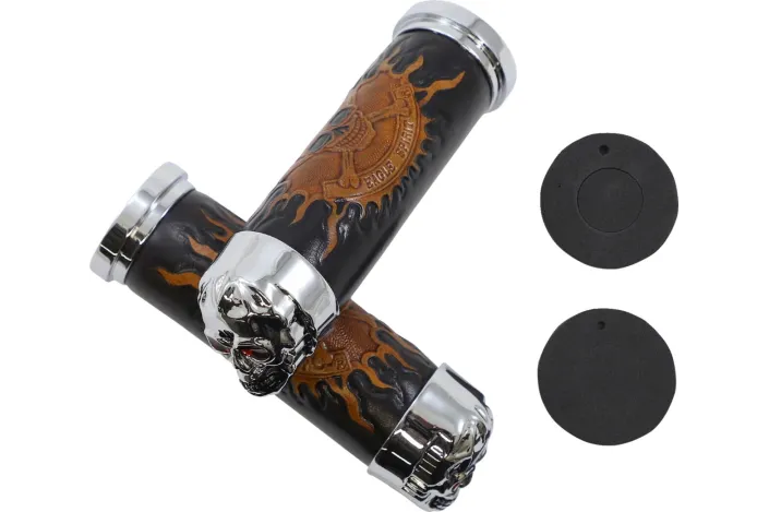 CHR SKULL GRIP W/RED EYES