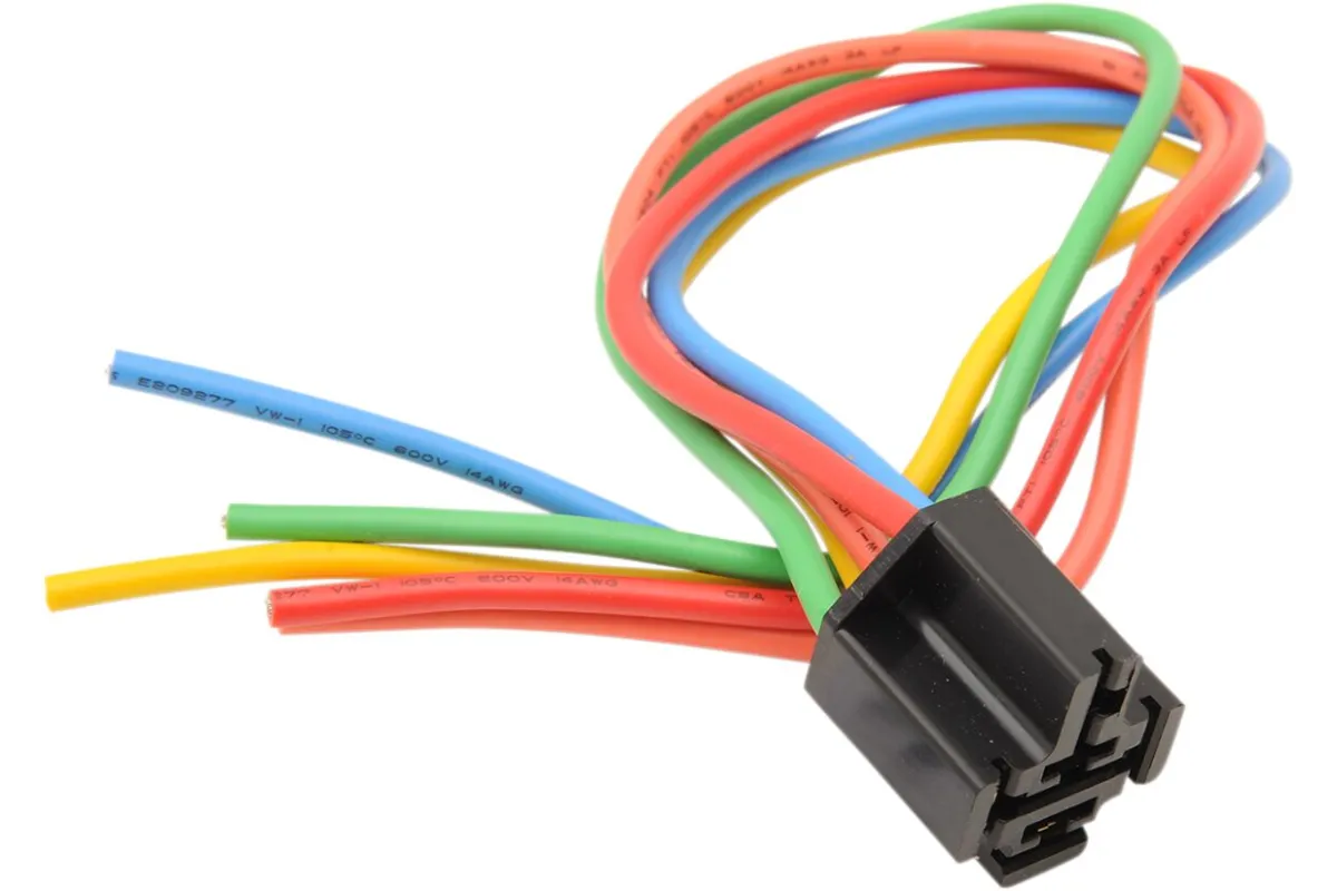 RELAY PLUG W/COLOR WIRE