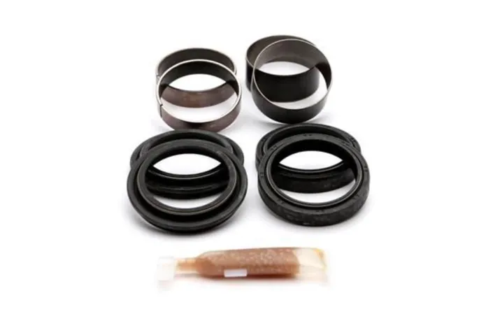 Kit réparation de fourche KYB 48mm WP + tube graisse 5ml