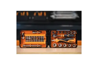 Coffret compact BETA 11 douilles multi empreintes / 21 embouts / 7 accessoires