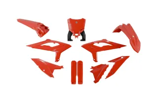 Kit plastique 6 pièces RACETECH - rouge