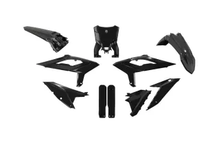 Kit plastique 6 pièces RACETECH - noir