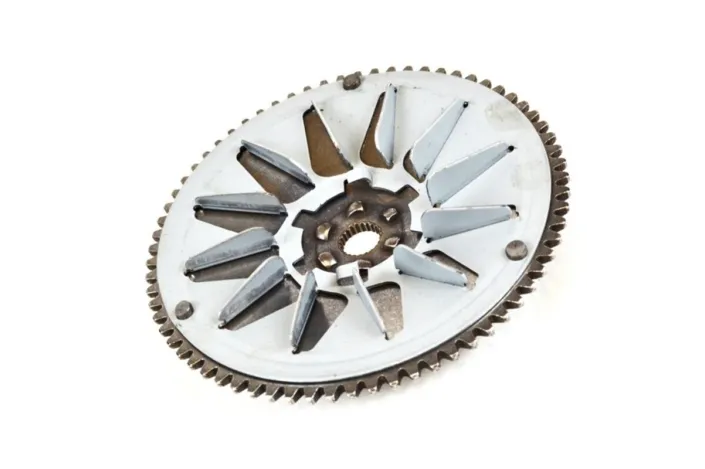 V PARTS Front fixed pulley toothed with fan Peugeot 2T 50cc PE 732801