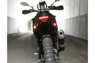 Clignotants intelligents DENALI T3-S™ et feux de jour pour motos – Arrière