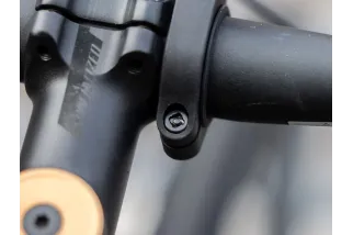 Kit de vis anti-vol (V2) QUAD LOCK