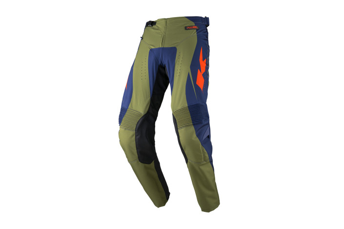 Pantalon TITANIUM SOLID KAKI